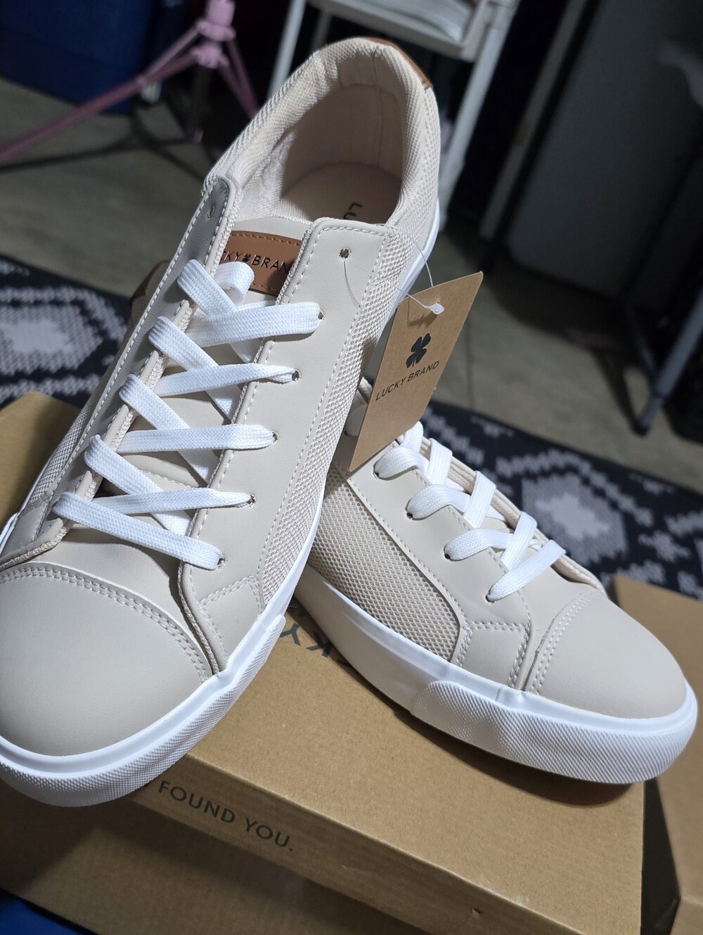 Lucky Brand Men's Cream and Tan Trainers